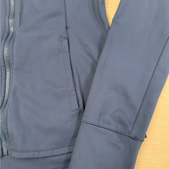 Women's Navy Blue Hooded Jacket with Thumbholes Fitted Silhouette  Athleisure - Picture 2 of 10